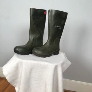 Dunlop work boots- men’s size 5